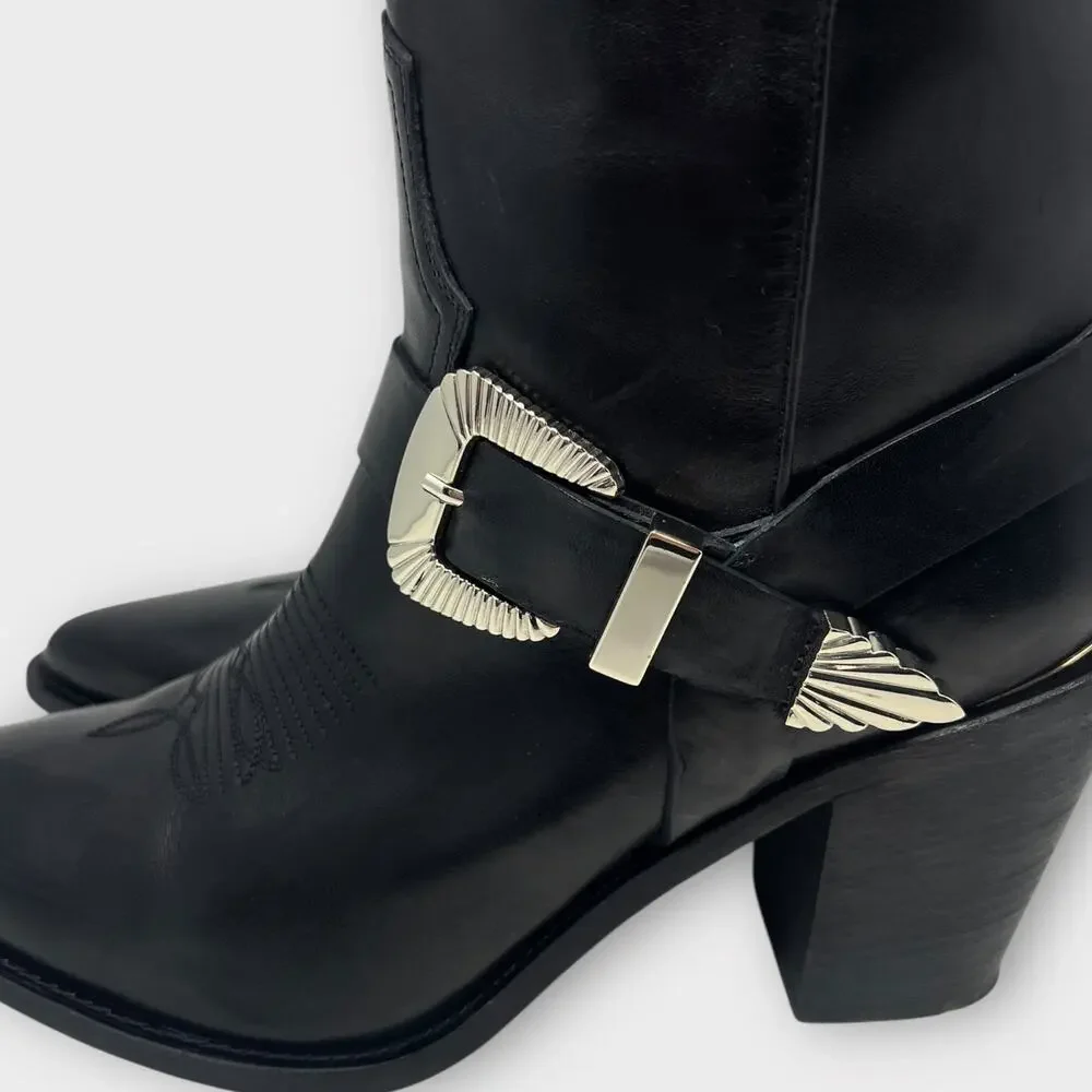 PARTLOW Charlotte Leather Buckle Western Booties In Nero Size 42
